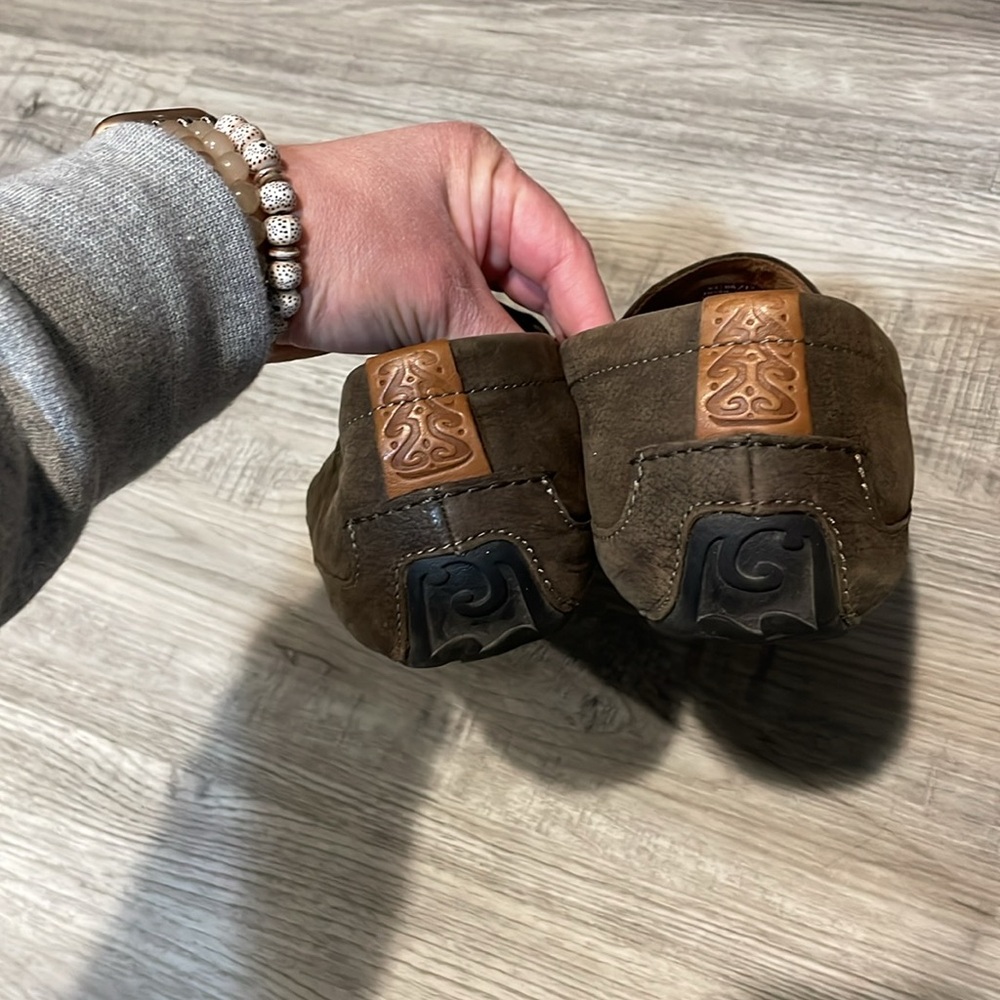 OluKai Akepa Moc - Picture 3 of 5